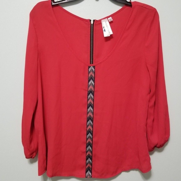 Society Girl 3/4 Poet Sleeve Top with Zipper - Picture 1 of 7